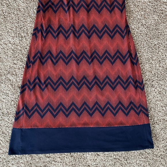 En Focus Petite Sleeveless Shift Dress Red & Navy Blue Zigzag Chevron, Women 4P - Picture 11 of 12
